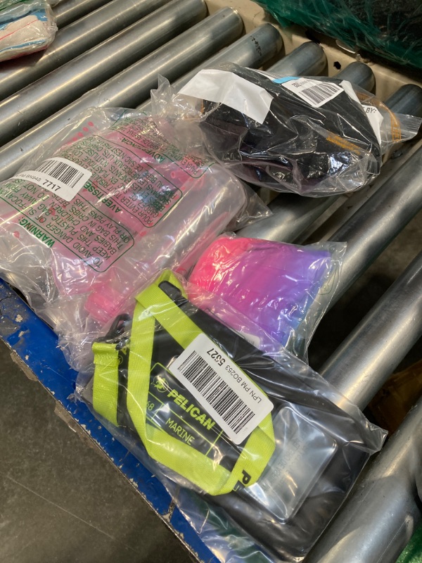 Photo 1 of ***BUNDLED BAG OF  ***
***AS IS / NO RETURNS -  FINAL SALE***
