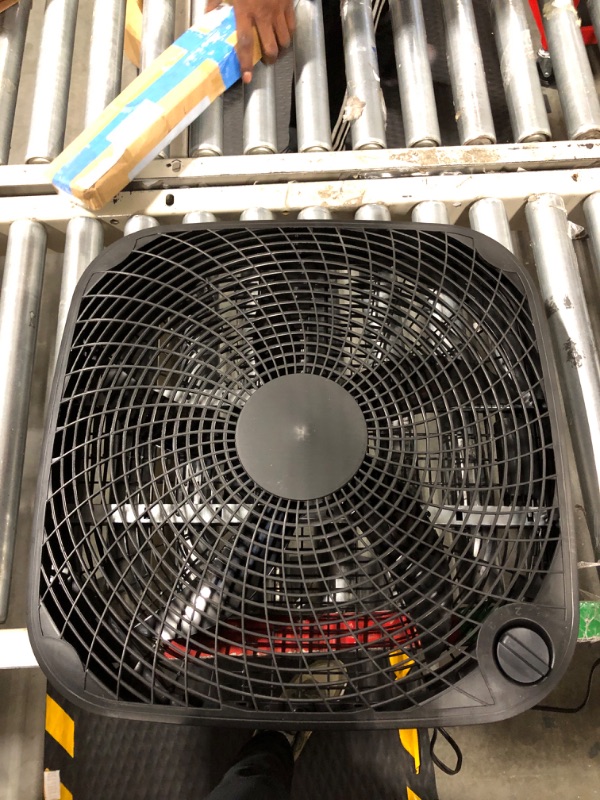 Photo 3 of ** use for parts**
Amazon Basics 20-Inch Box Fan - 3 Speeds, 5 Blades, Lightweight Design, Black, 67 Watts, 6.8"D x 20.86"W x 21.33"H