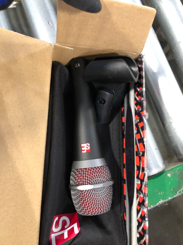 Photo 2 of ** missing connection cable*
SE V7 Studio Grade Handheld Microphone Supercardioid
