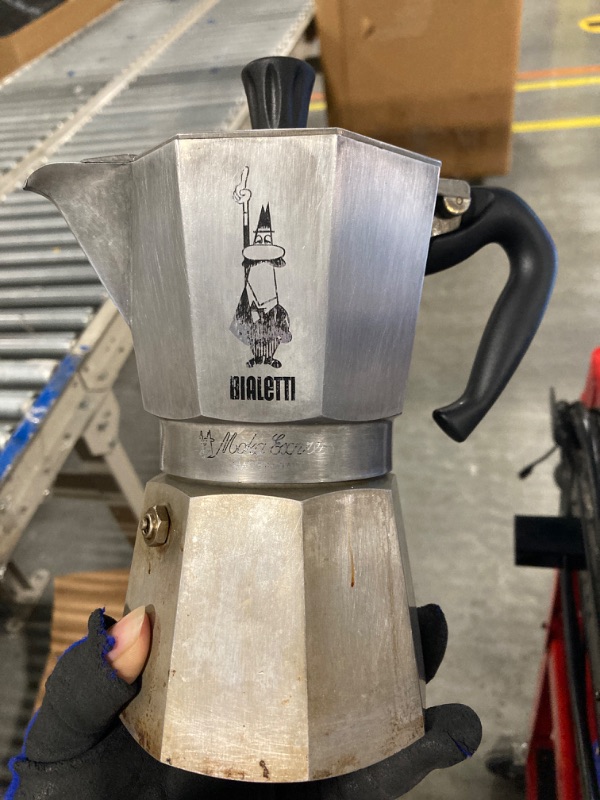 Photo 4 of ***FOR PARTS ONLY NO RETURNS*** - Moka Espress: Iconic Stovetop Espresso Maker, Makes Real Italian Coffee, Moka Pot 6 Cups (6 Oz), Aluminium, Silver 6 Cups Silver