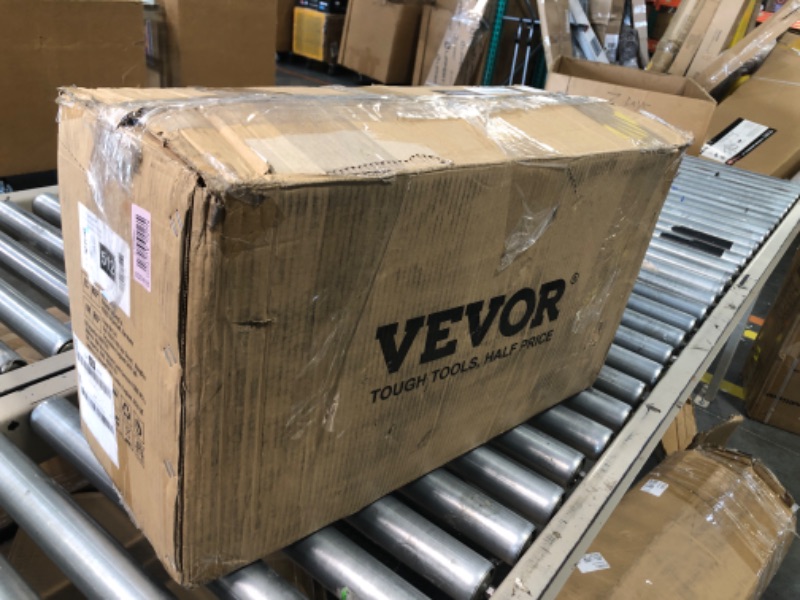 Photo 4 of "LIKE NEW"
VEVOR Electric Winch, 12V 8000 lb Load Capacity Nylon Rope Winch, IP67 7/20” x 85ft ATV Winch with Wireless Handheld Remote & Hawse Fairlead for Towing Jeep Off-Road SUV Truck Car Trailer Boat