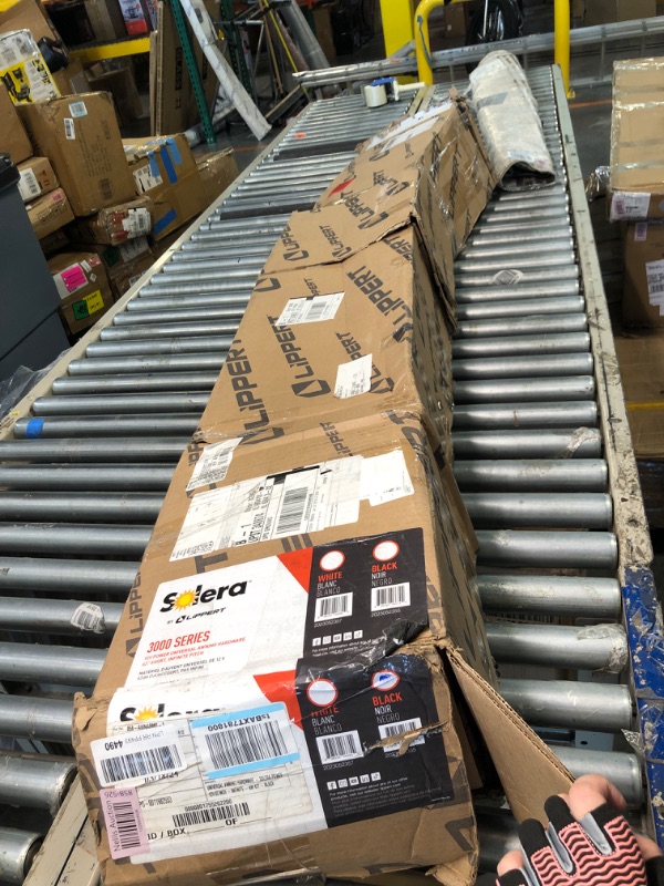 Photo 4 of "LIKE NEW"
Solera 3000 Series Short Black Universal RV Awning Arms & Hardware Kit with One-Touch Power Extend/Retract, One-Handed Adjustable Pitch Projection, Auto Rain Dump - 2023052355