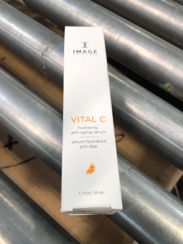 Photo 3 of "LIKE NEW"
IMAGE Skincare, VITAL C Hydrating Face Serum, with Potent Vitamin C to Brighten, Tone and Smooth Appearance of Wrinkles 1.7 Fl Oz (Pack of 1)