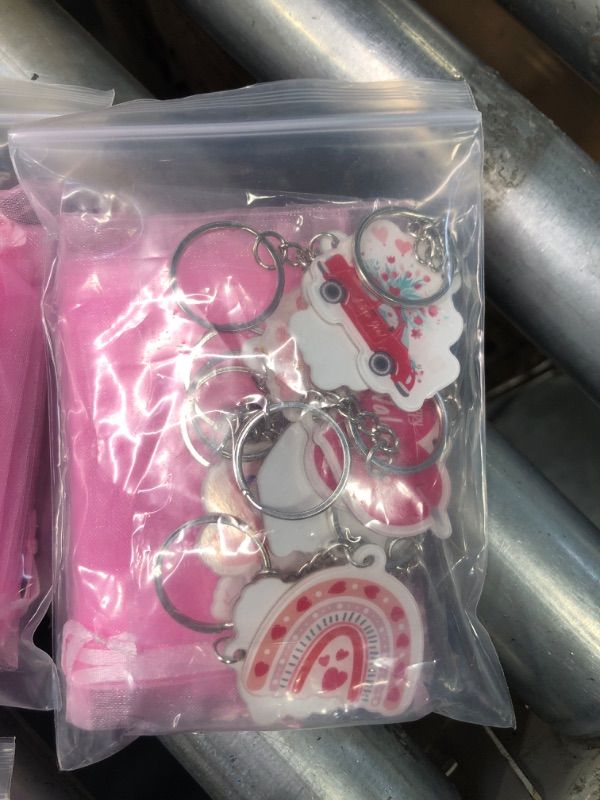 Photo 2 of "SIMILAR ITEM" 12 Pcs Preppy Smile Key Chain Acrylic Smile Face Keychain Happy Face Aesthetic Preppy Keychain for Backpack Cute Women's Keyrings and Keychains for Girls Purse Pink Accessories Charm, 12 Designs