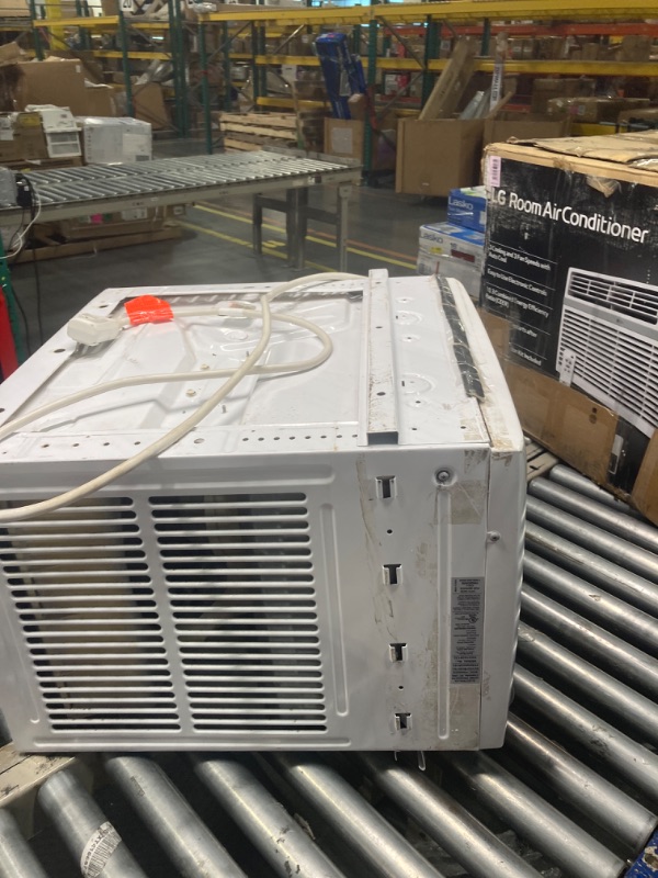 Photo 3 of ***SIMILAR ITEM** 
Frigidaire 8,000 BTU Window Air Conditioner & Dehumidifier, 115V, Cools up to 350 Sq. Ft. for Apartment, Dorm Room & Small/Medium Rooms, with Remote...