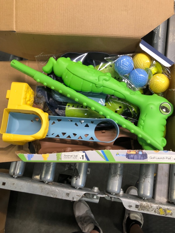 Photo 3 of ***USED** Kids Golf Set Toys for 3 4 5 Years Old, Toddler Golf Sets, Kid Golf Clubs, Outdoor Toys for Toddlers Age 3-5, Baby Golf Set, Gifts for 3 4 5 6 7 8 Year Old Boys Girls