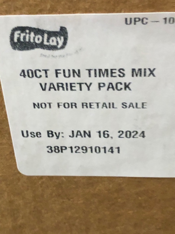 Photo 3 of Frito-Lay Fun Times Mix Snacks Variety Pack, 40 Count (BB 16JAN24)