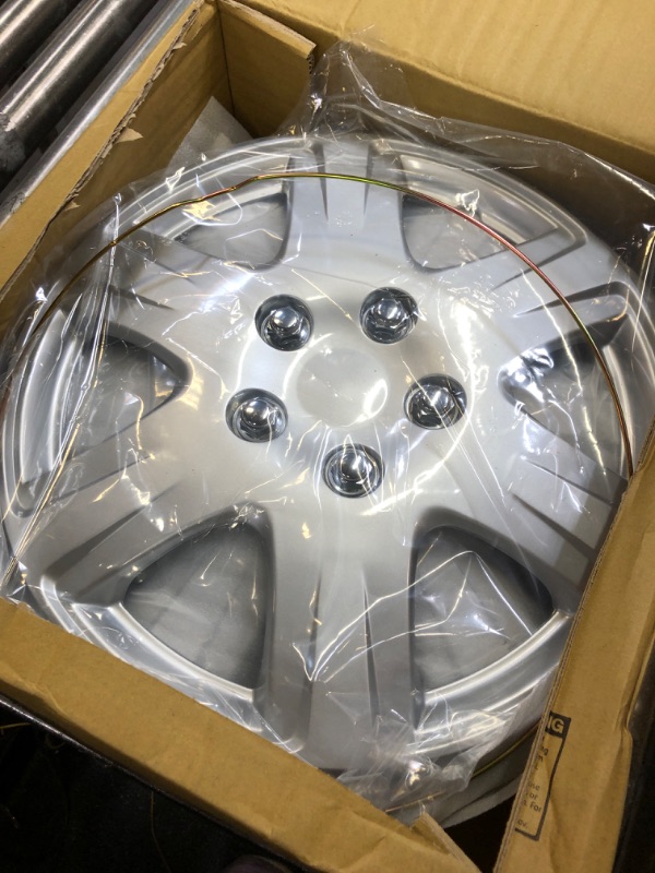 Photo 2 of 3 count ABS Plastic Silver Colored Hubcaps - 15 Inch Diameter
