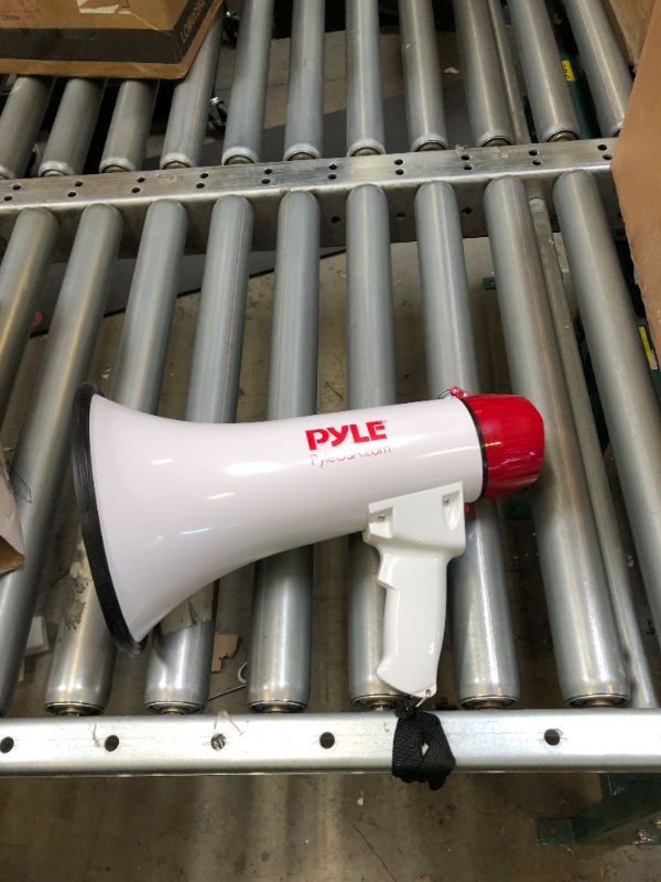 Photo 2 of Pyle Pro Bluetooth Megaphone Bullhorn PYLPMP42BT