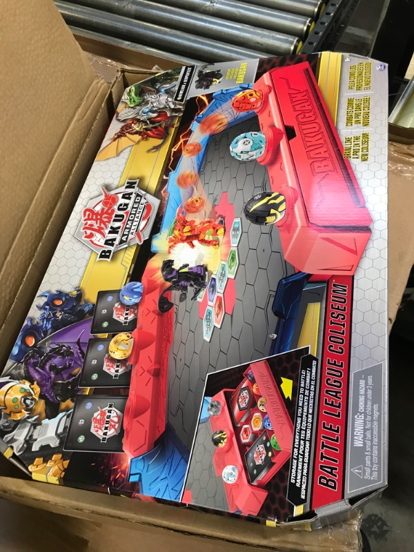 Photo 3 of Bakugan Battle League Coliseum, Deluxe Game Board with Exclusive Fused Howlkor x Serpenteze, Kids Toys for Boys Ages 6 and up