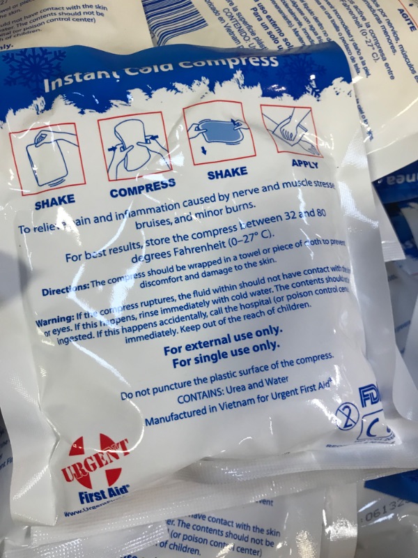 Photo 2 of Case of 125 Instant Cold Packs, 5" x 6" (4" x 5" Cold Area) - Disposable Cold Compresses - No pre-Chilling Required for Quick, Effective First aid Treatment & Relief of Aches, Pains, Bumps & Bruises