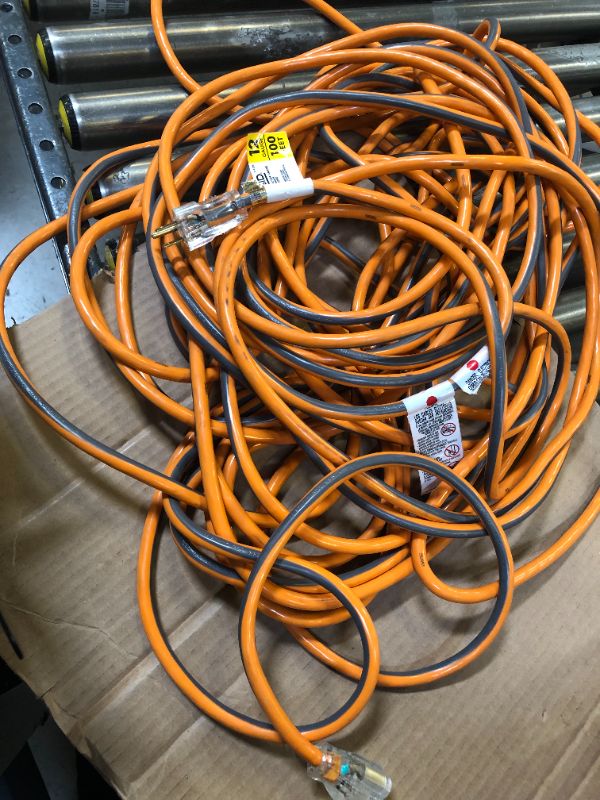 Photo 2 of 100 ft. 12/3 Heavy-Duty Contractor-Grade Indoor/Outdoor Extension Cord