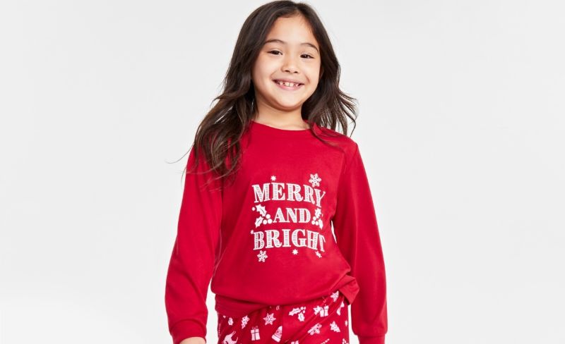 Photo 1 of SIZE 10-12 KIDS RED HOLIDAY PAJAMA TOP