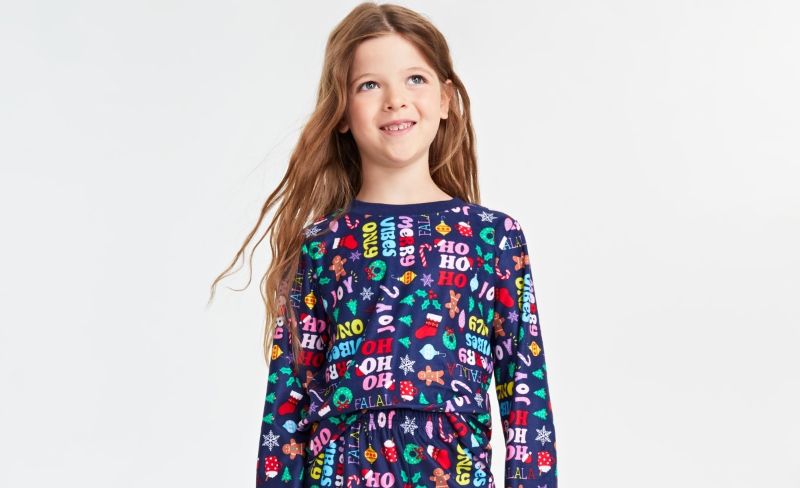 Photo 1 of SIZE 8 KIDS HOLIDAY PAJAMA TOP