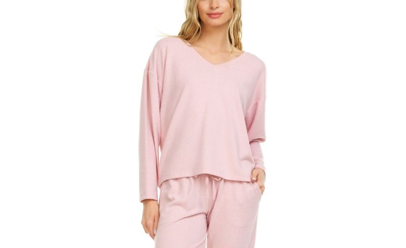 Photo 1 of SIZE S WOMEN'S LOUNGEWEAR PULLOVER