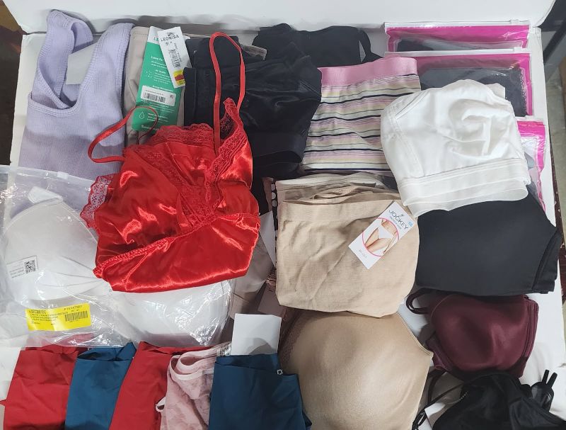Photo 1 of BOX LOT OF 14 ASSORTED WOMEN INTIMATES ** FINAL SALE NO RETURN**CAJA CON VARIOS PRODUCTO DE ROPA INTIMA DE DAMA **NO SE ACEPTAN DEVOLUCIONES** YOU WILL GET A BOX WITH 14 ASSORTED INTIMATES, **LA CAJA TRAE 14 ROPA INTIMA ** WOMEN INTIMATES**ROPA INTIMA