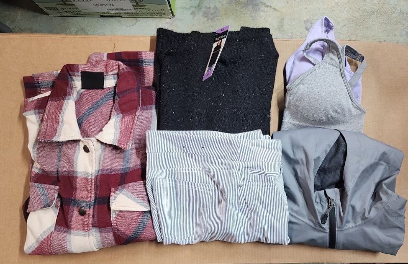 Photo 1 of NO RETURNS / FINAL SALE Lot of 6 pieces women's clothing/ New and used. All Sizes.