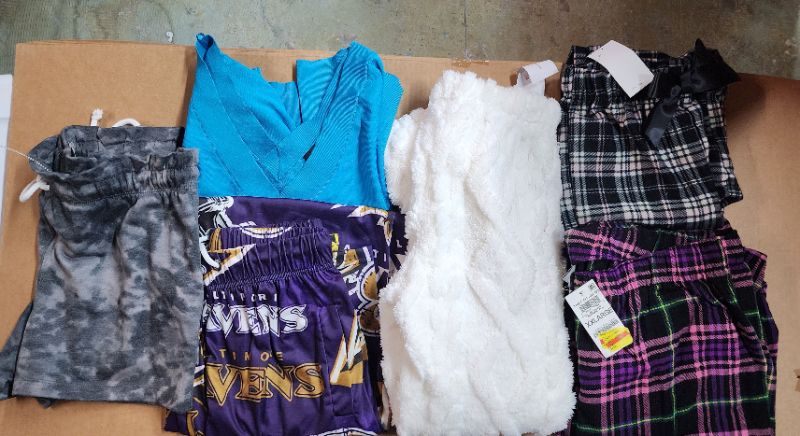 Photo 1 of NO RETURNS ASSORTED 6 PIECE CLOTHING BUNDLE NEW AND USED