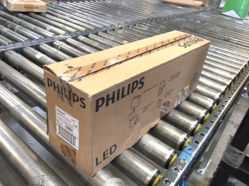 Photo 3 of Philips 65-Watt Equivalent BR40 Dimmable LED ENERGY STAR Flood Light Bulb Daylight (5000K) (4-Pack)

