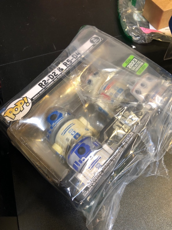 Photo 2 of Funko POP! Star Wars Celebration 2023 R2-D2 and R5-D4 Vinyl Bobblehead Set 2-Pack 2023 Galactic Convention Exclusive
