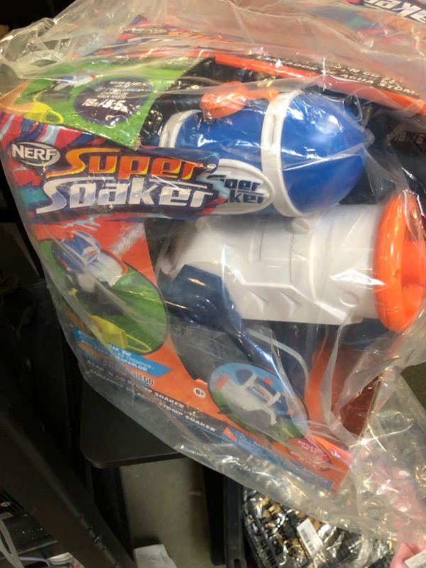 Photo 2 of NERF Super Soaker Grab ‘N Go Stomp Soaker Blasting Machine – Outdoor Water Games Stomp Cannon