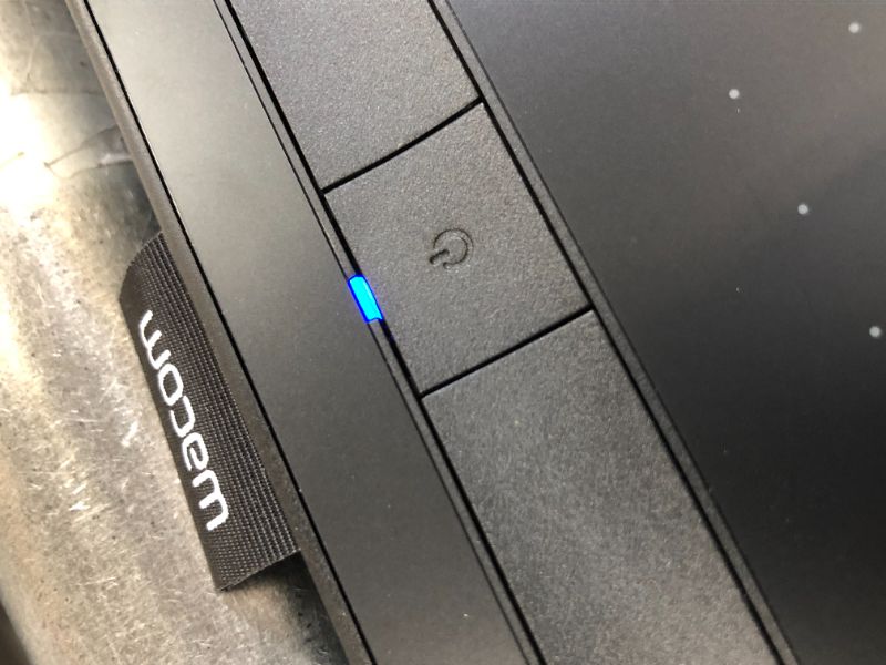 Photo 3 of Wacom Intuos Bluetooth Creative Pen Tablet (Medium, Black)