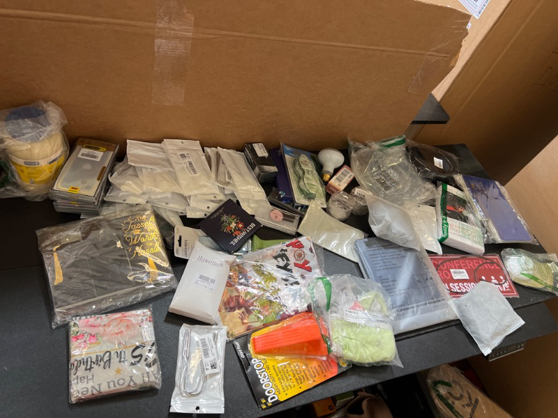Photo 1 of BOX OF MIXED ITEMS