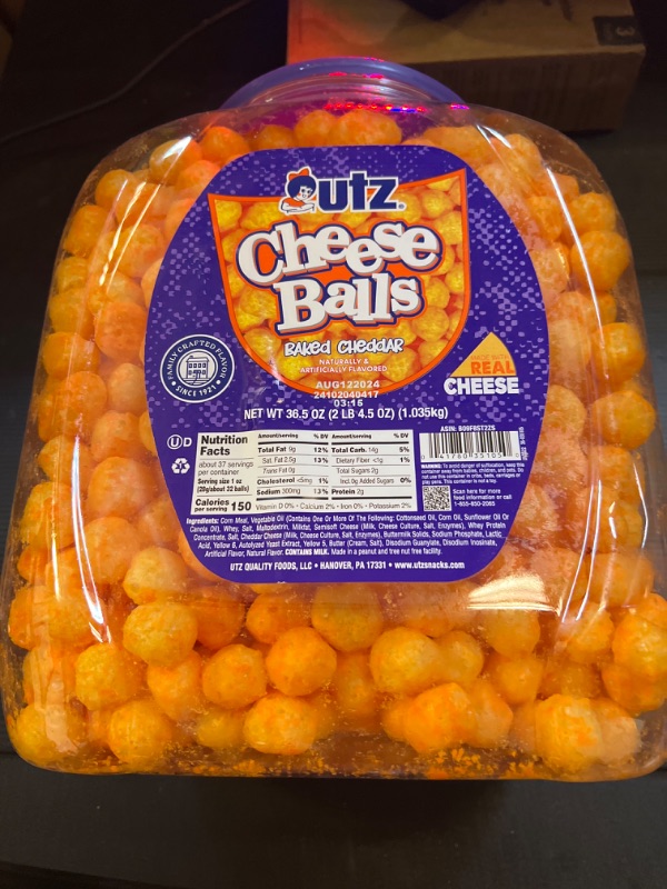 Photo 2 of Utz Cheese Balls Barrel, Tasty Snack Baked with Real Cheddar Cheese, Delightfully Poppable Party Snack, Gluten, Cholesterol and Trans-Fat Free, Kosher Certified, 36.5 Oz 2.28 Pound (Pack of 1)  BB 08-12-2024