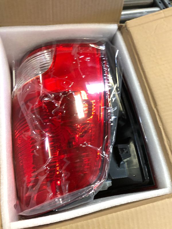 Photo 1 of CAR TAILLIGHT SET FOR UNKNOWN MAKE OR MODEL 