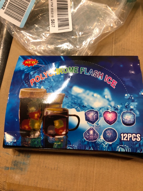 Photo 1 of 12 Polychrome Flash Ice (ice Cubes)
