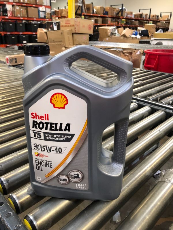 Photo 1 of Shell Rotella T5 Synthetic Blend 15W-40 Diesel Engine Oil (1 Gallon, Single Pack) 1-Pack 1 Gallon 15W-40