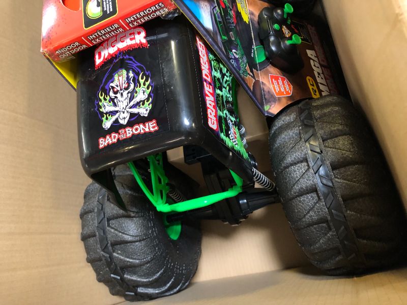 Photo 4 of Monster Jam, Official Mega Grave Digger All-Terrain Remote Control Monster Truck, Over 2 Ft. Tall, 1:6 Scale, Kids Toys for Boys and Girls Ages 4-6+ Mega Grave Digger (V2)