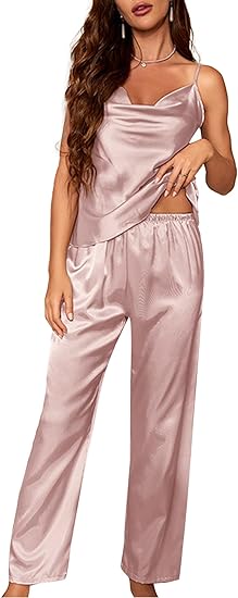 Photo 1 of Women’s Sleeveless Silk Pajamas Pjs Set Satin Cami Camisole Tops and Long Pants
SIZE XLARGE 