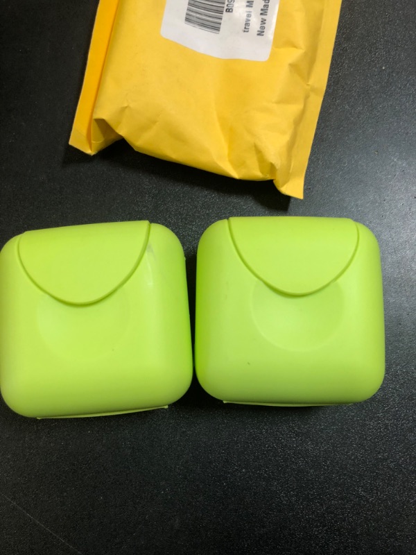 Photo 2 of 2 Pcs Small Size Plastic Soap Case Holder Container Box Home Outdoor Hiking Camping Travel,2.75 * 2.75 * 1.65 inch Lime Green
