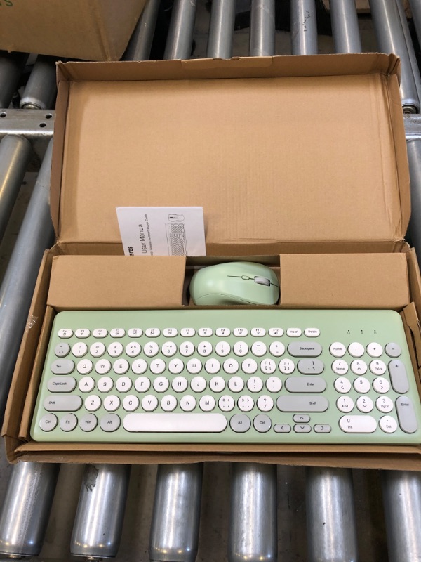 Photo 1 of WIRELESS KEYBOARD WITH MOUSE (GREEN)