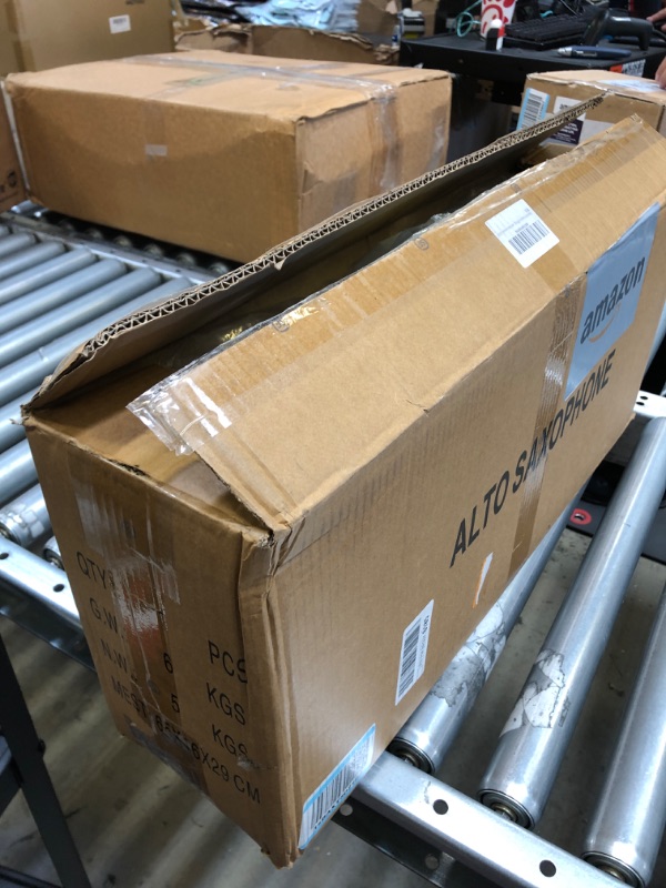 Photo 1 of Alto Saxophone Eb beginner Saxophone includes brush canvas suitcase glove whistle piece cork plaster wipe cloth neck strap and other accessories (Gold)