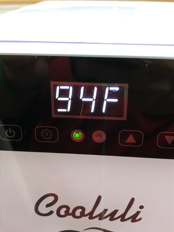 Photo 1 of MINOR SCRATCH ON SCREEN +++ Cooluli 20 Liter Mini Fridge with Temperature Control - White Thermoelectric Cooler and Warmer for Bedroom, Office, Car, Dorm 20 Liter White