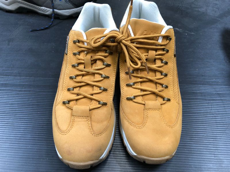 Photo 1 of MENS TAN SHOES
SIZE 8.5
