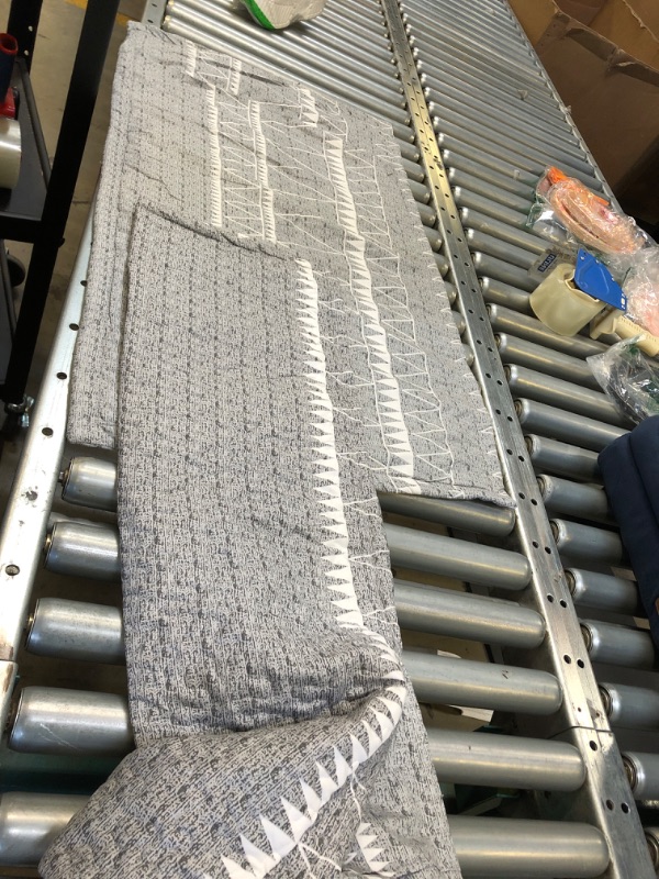 Photo 1 of 2 king size pillow cases 