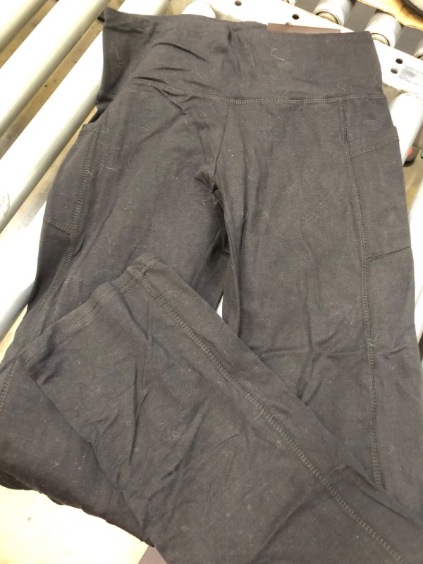 Photo 1 of BLACK LEGGINGS WITHSIDE POCKETS  SIZE M