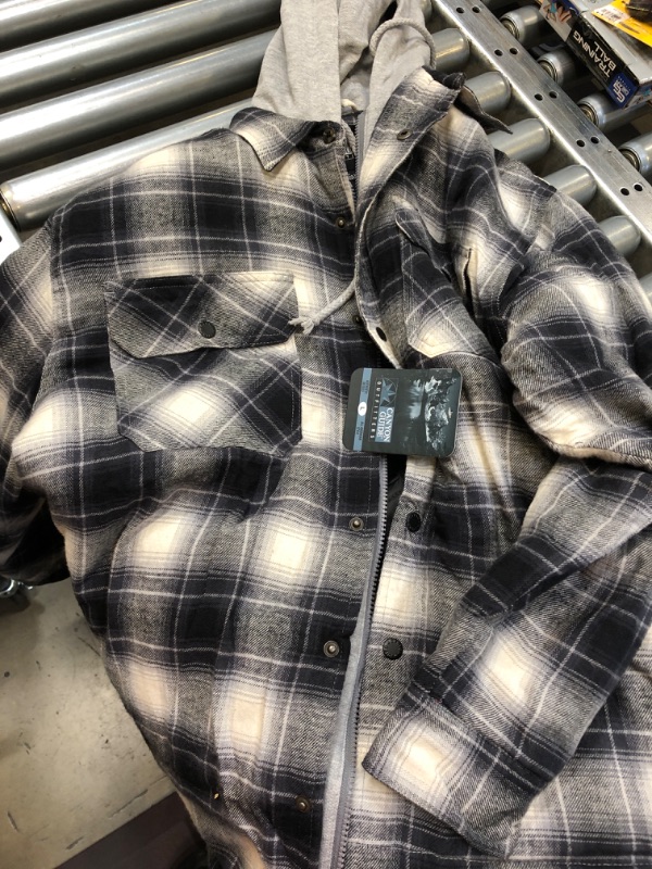 Photo 1 of Grizzly Mountain Men Thermal Soft Sherpa Lining Shirt (L, Grey Plaid)