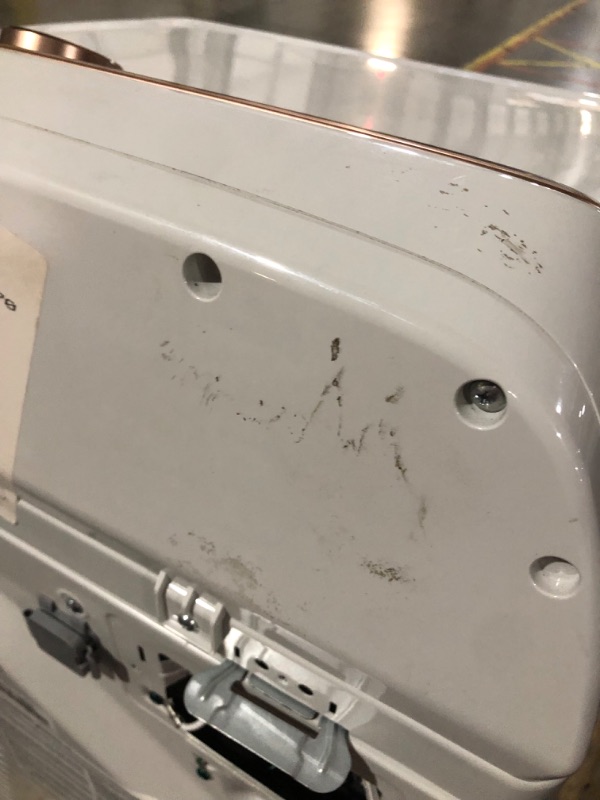 Photo 8 of ***USED - SCRATCHED AND DENTED - MISSING PARTS - UNTESTED - SEE COMMENTS***
Samsung 7.4 cu. ft. vented Smart Gas Dryer with Steam Sanitize+ in Ivory