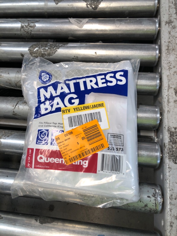 Photo 1 of 100 in. x 78 in. x 14 in. Queen and King Mattress Bag