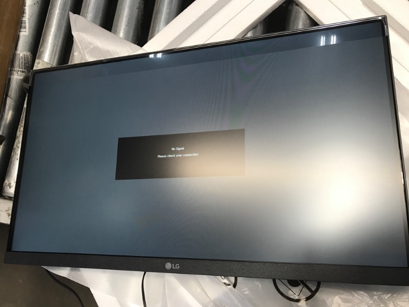 Photo 2 of LG 22MR410-B 22-inch FHD Computer Monitor, 100Hz, 5ms, AMD FreeSync, Reader Mode & Flicker Safe, 3-Side Borderless Design, Black Stabilizer, Dynamic Action Sync, HDMI, D-Sub, Tilt Stand, Black