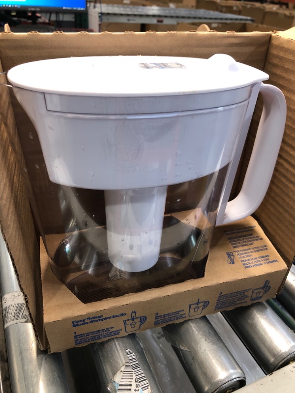 Photo 2 of (used)(6 cup)(no filter) Brita Large Water Filter Pitcher, BPA-Free Water Pitcher, Replaces 1,800 Plastic Water Bottles a Year