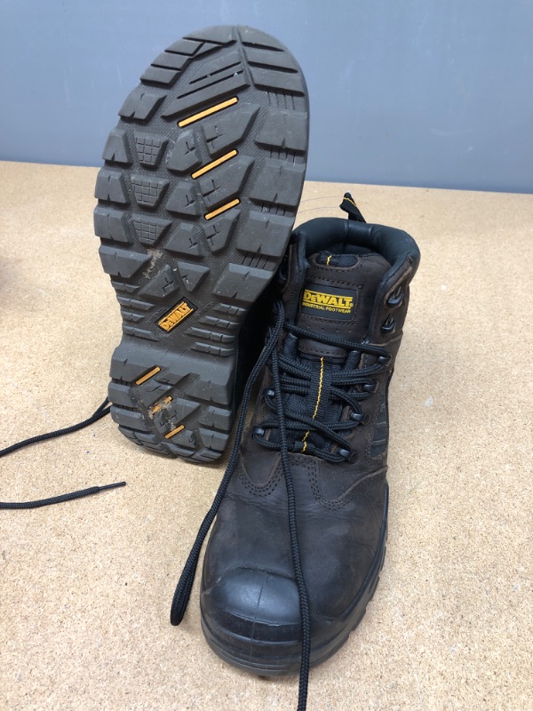 Photo 2 of DeWalt Recip 6" Steel Toe Men's Work Boots
SIZE 9X