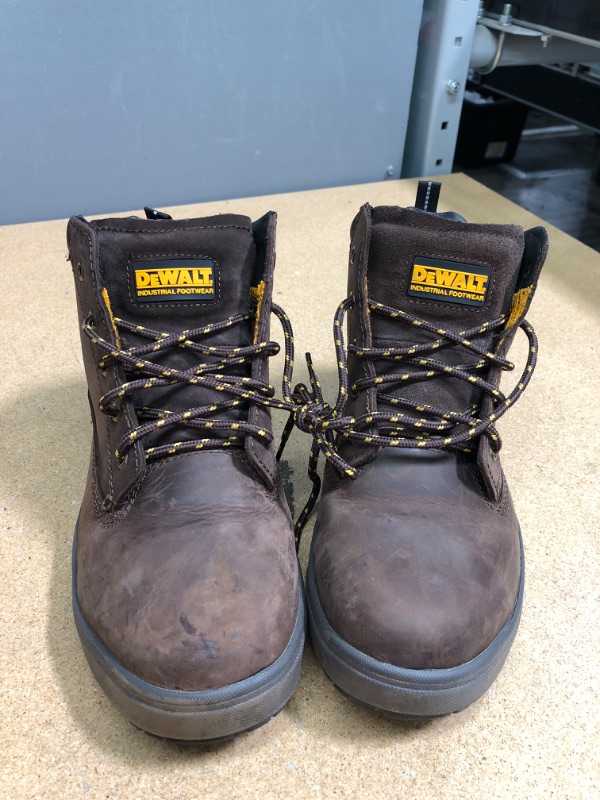 Photo 1 of DEWALT STEEL TOE WORK BOOTS
SIZE 11M