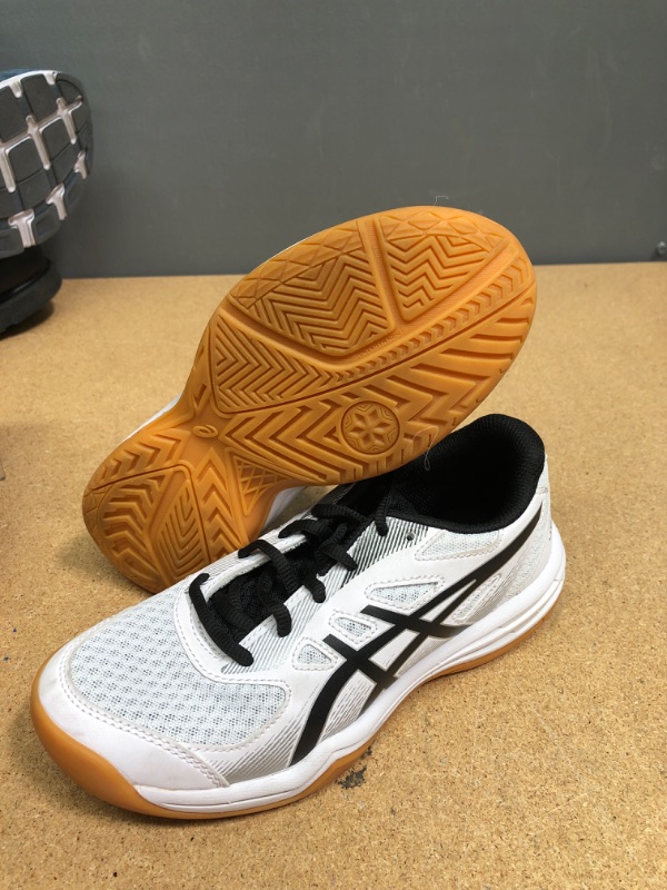 Photo 2 of ASICS UPCOURT YOUTH SNEAKERS
SIZE 3