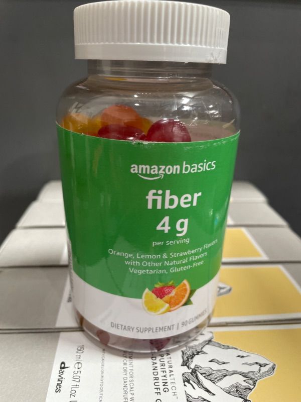 Photo 1 of Amazon Basics (previously Solimo) Fiber 4g Gummies, Digestive Health, Supports Regularity, Orange, Lemon & Strawberry Flavors, 90 Count
best by 08/2025 