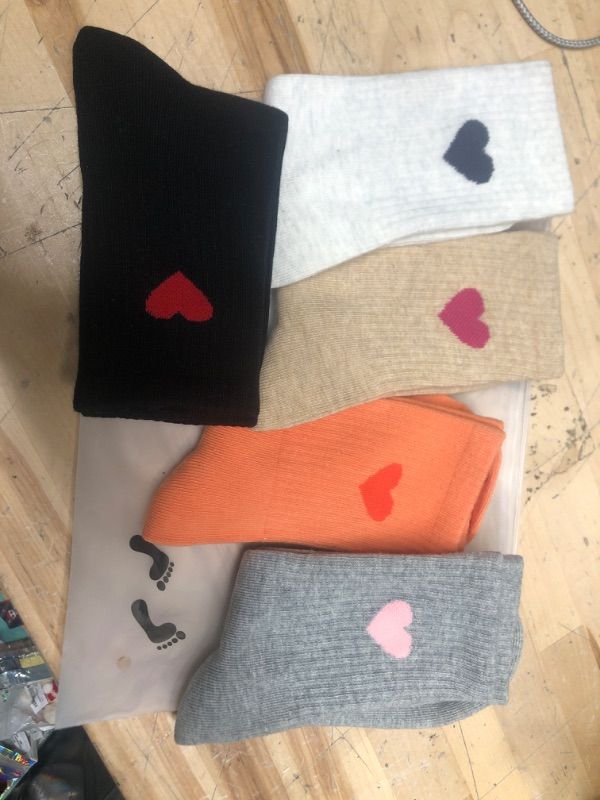 Photo 1 of 5 pack girls crew socks 